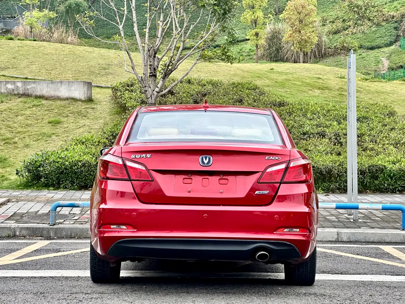 Фото 16 - Changan Eado