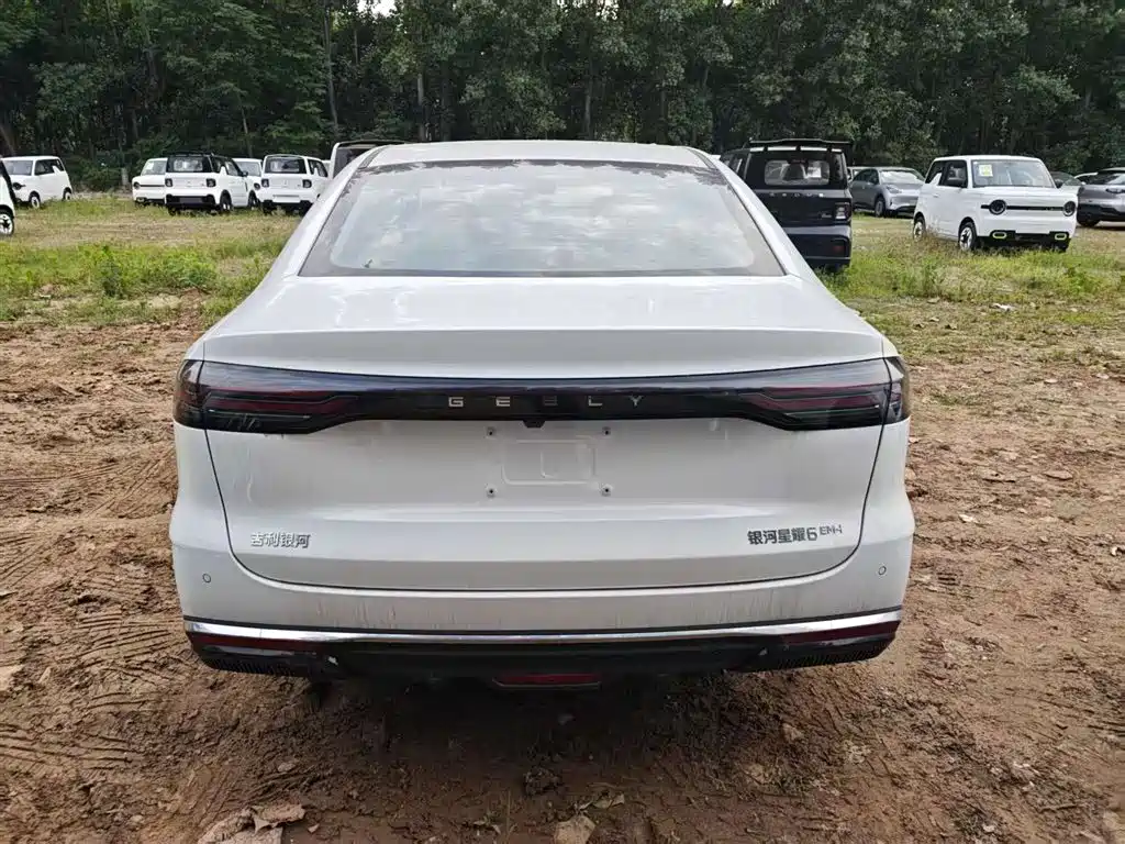Geely Galaxy Galaxy Stellar 6 2025 Base Version фото 6