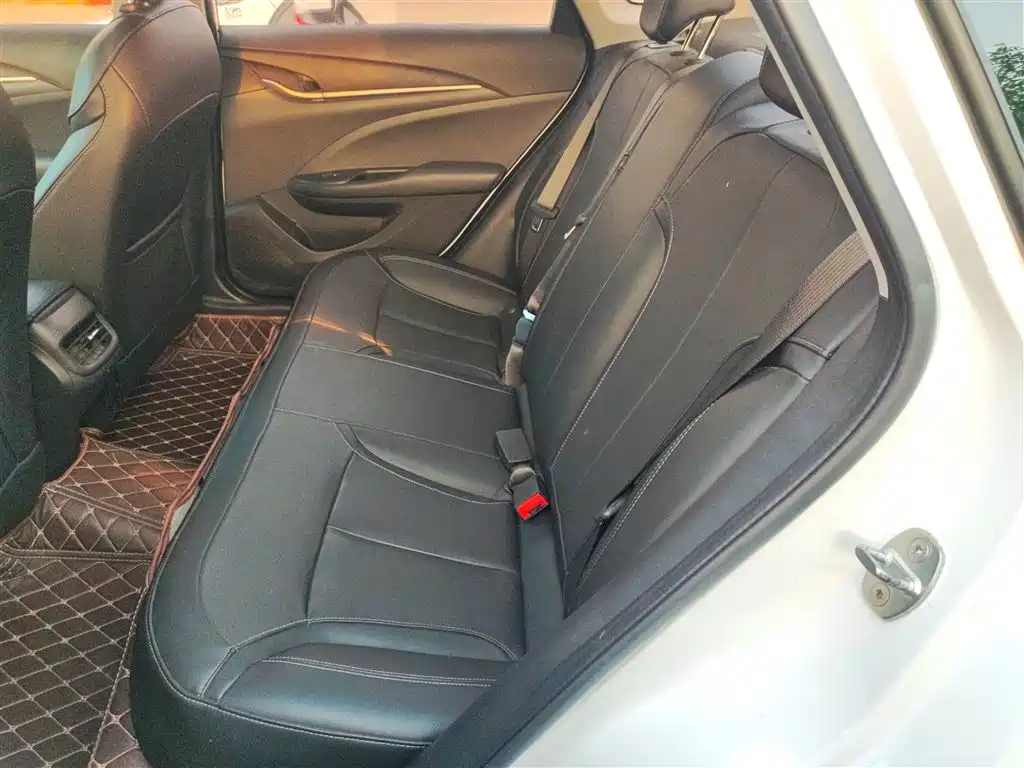 Buick Excelle 2019 18T Auto Connected Elite China VI фото 17