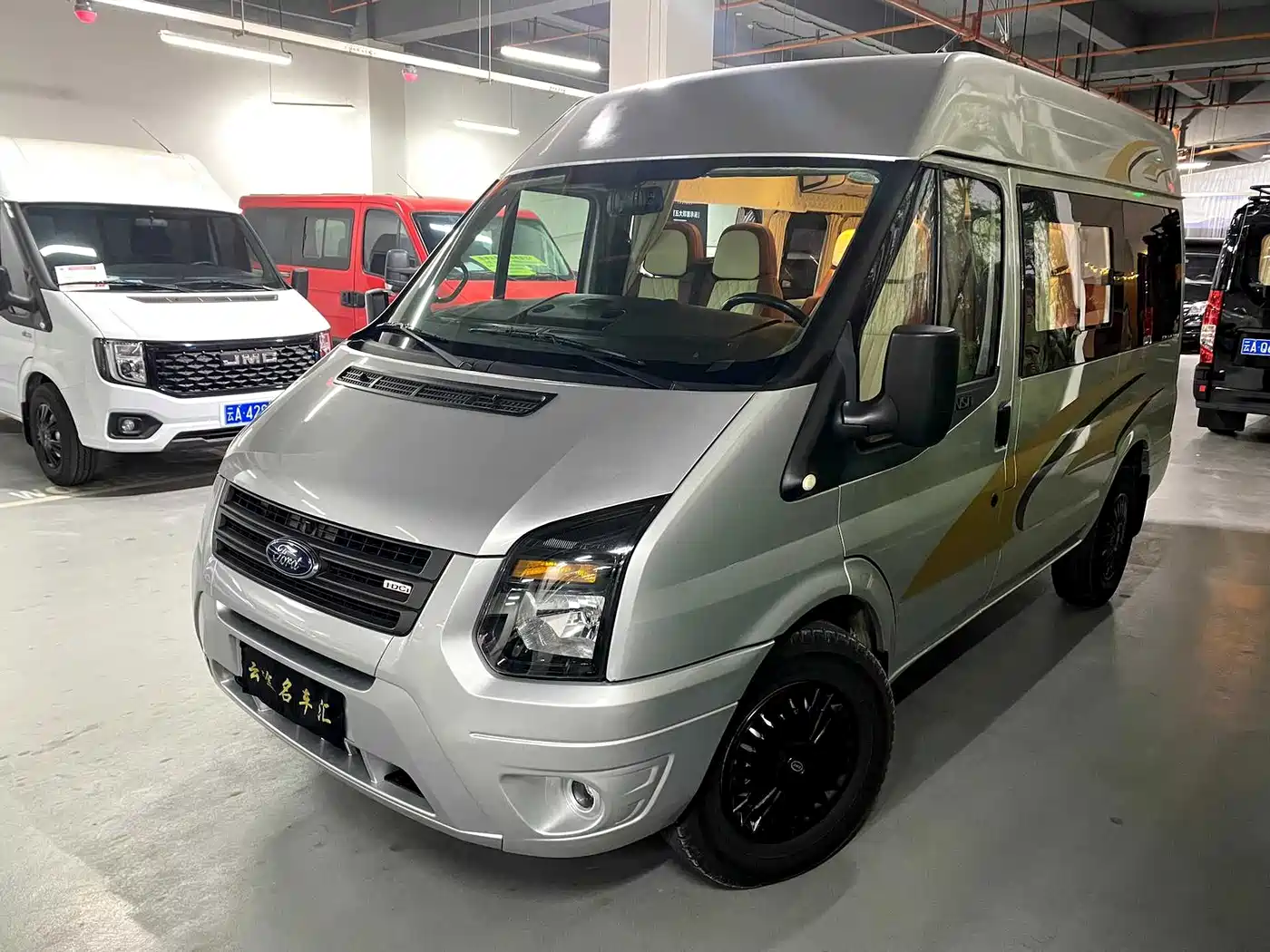 Ford New Generation Transit 2018 2016 2.2T Short Wheelbase 6-Seater Mid-Low Roof MPV