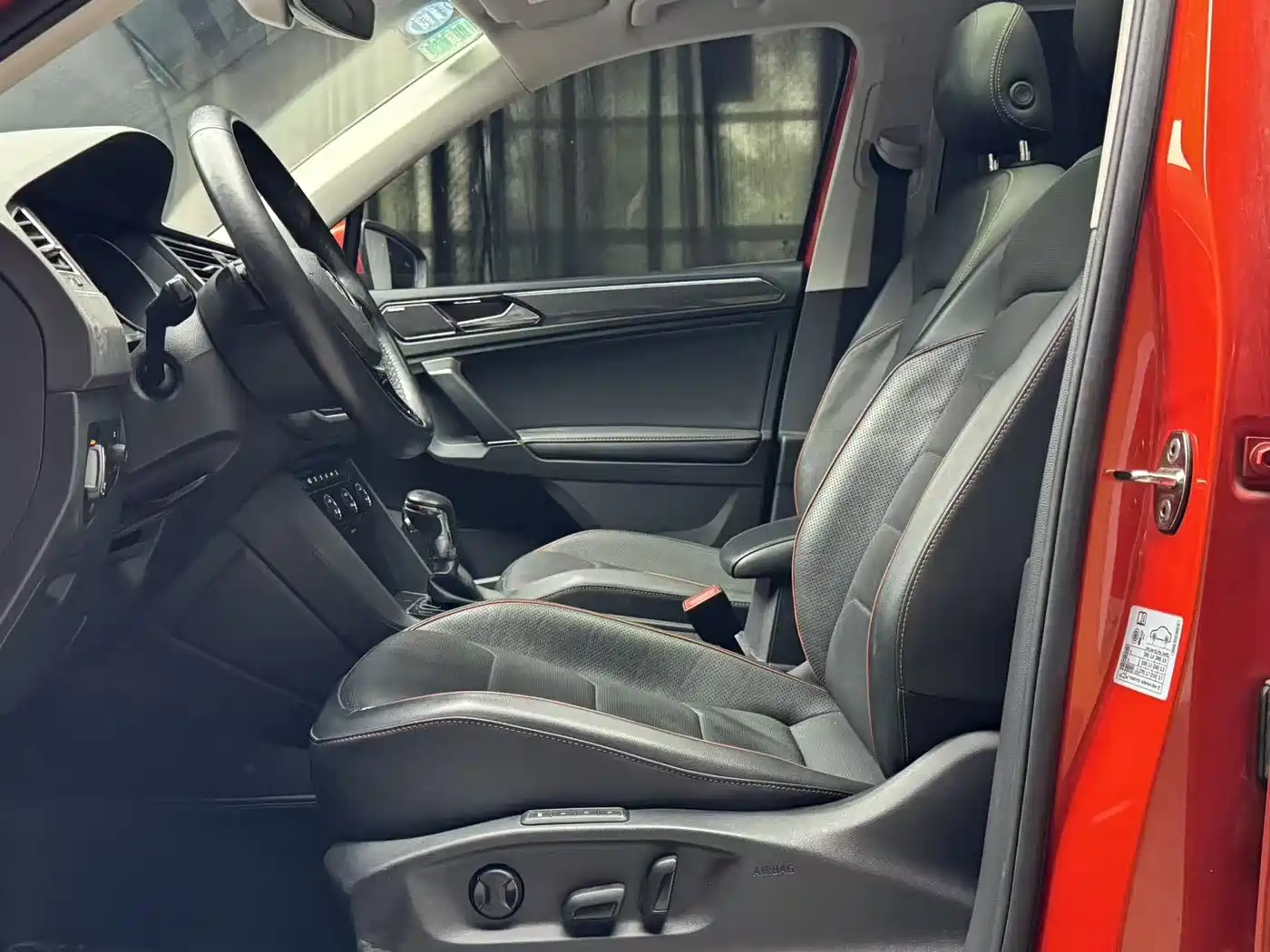Volkswagen Tiguan L 2017 380TSI Automatic 4WD Ultimate Flagship Edition фото 5