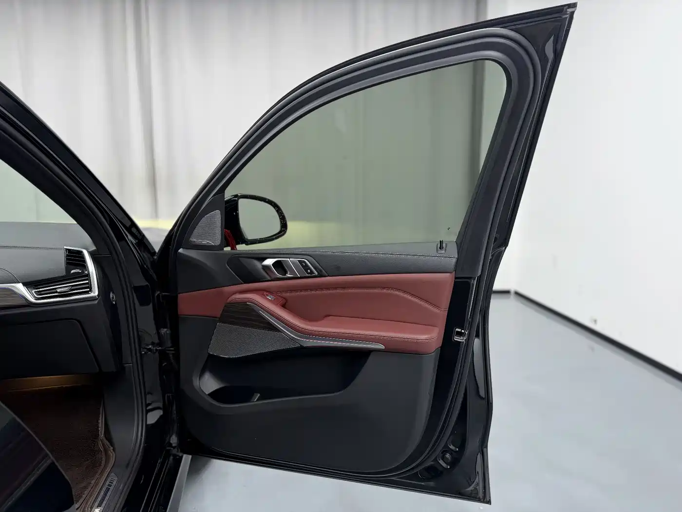 BMW X5 2022 Facelift xDrive 40Li M Sport Package фото 6