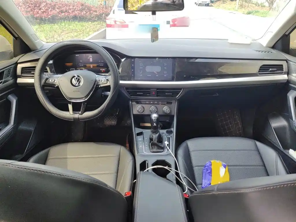 Volkswagen Lavida 2022 1.5L Auto Comfort Edition фото 13