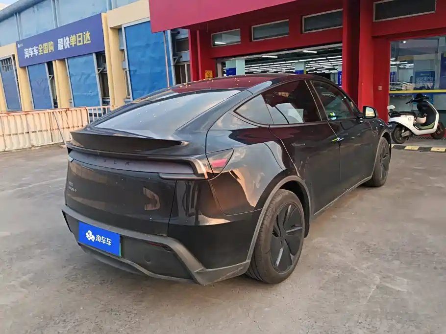 Tesla Model Y 2026 2026 Rear-Wheel Drive
