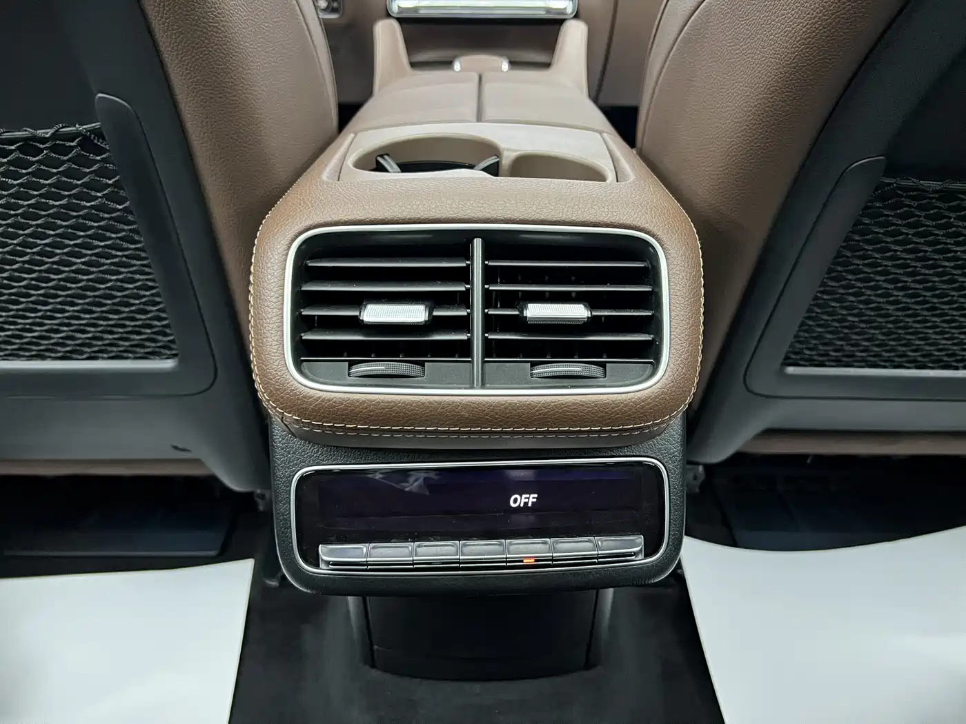 Mercedes-Benz GLE 2024 GLE 450 4MATIC Fashion фото 11