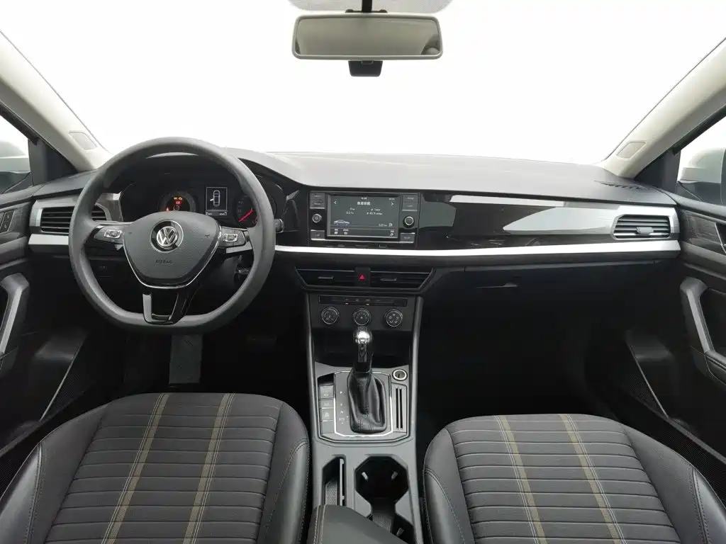 Фото 5 - Volkswagen Lavida