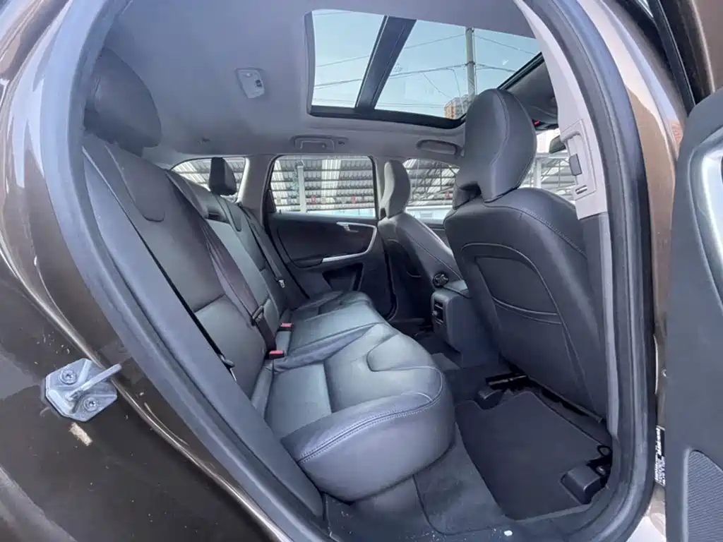 Volvo XC60 (Import) 2014 2014 Facelift T5 Momentum