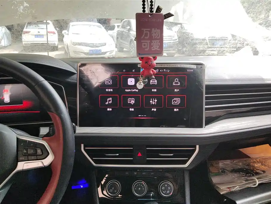 Volkswagen Sagitar 2023 300TSI DSG Surpassing Edition фото 13