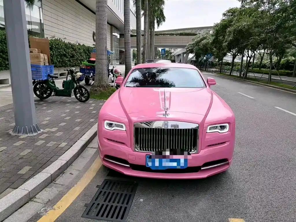ROLLS-ROYCE PHANTOM