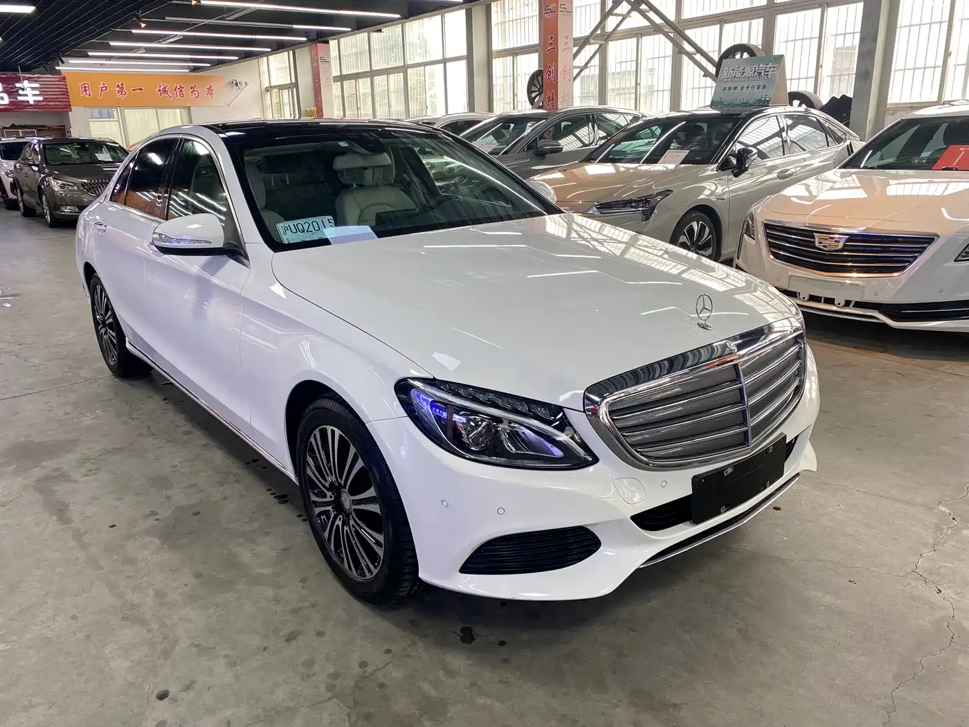Фото 3 - Mercedes-Benz C-Class