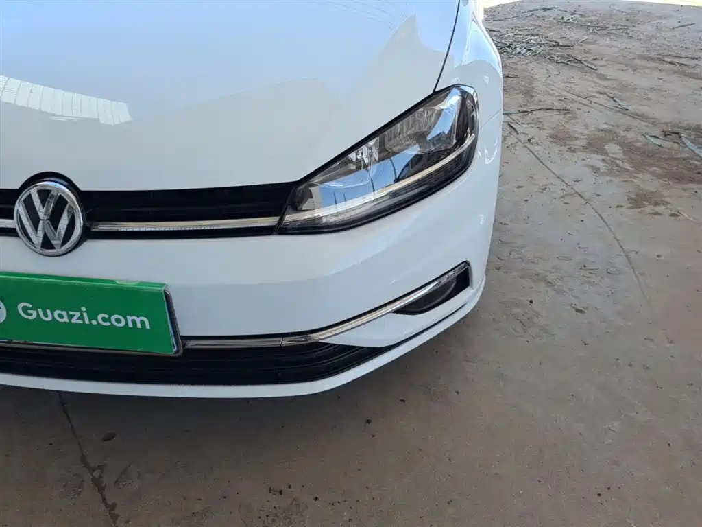 Volkswagen Golf 2018 1.6L Automatic Comfort фото 18