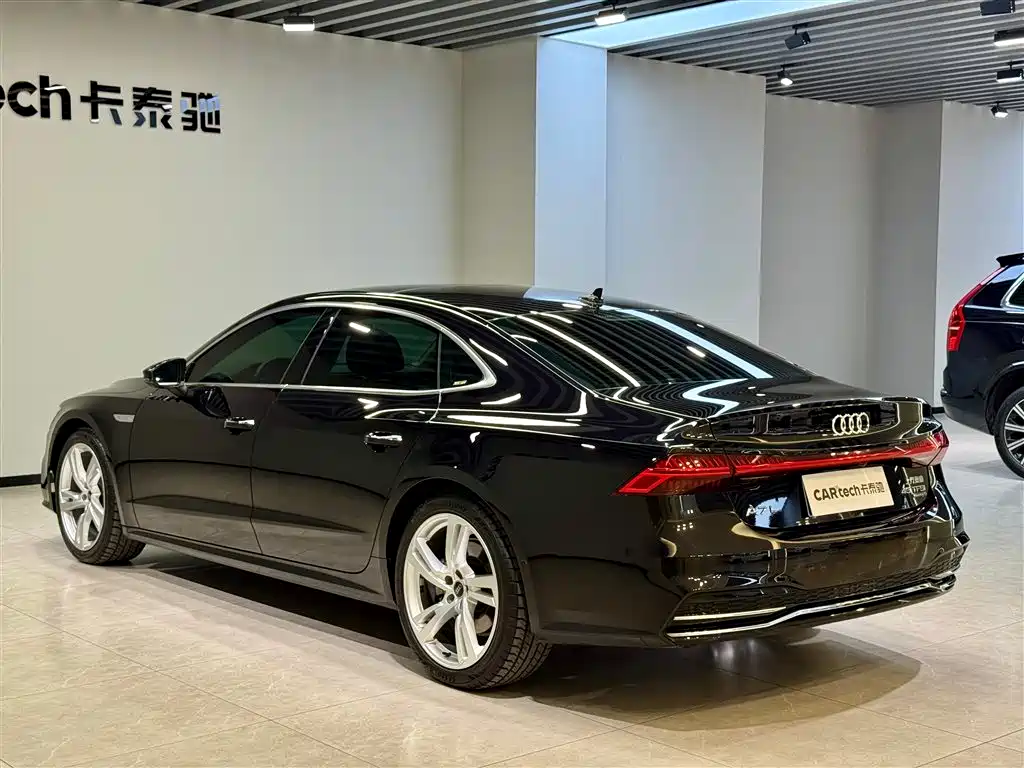 AUDI A7L