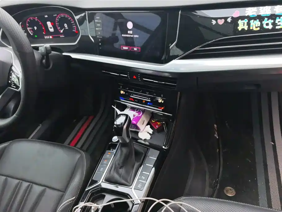 Volkswagen Passat 2024 380TSI Dragon Glory Edition фото 13