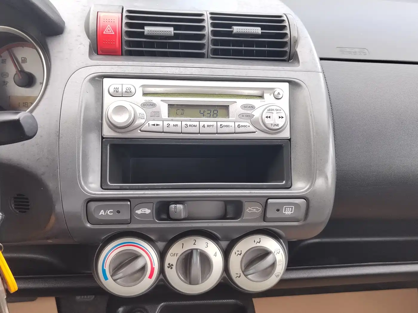 Honda Fit 2007 2007 1.3L CVT Comfort Edition