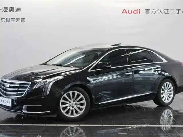 CADILLAC XTS