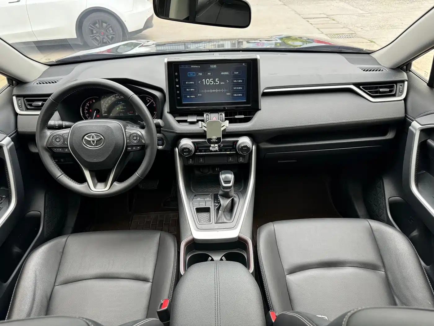 Toyota RAV4 Rongfang 2020 2.0L CVT 2WD Fashion PLUS фото 6