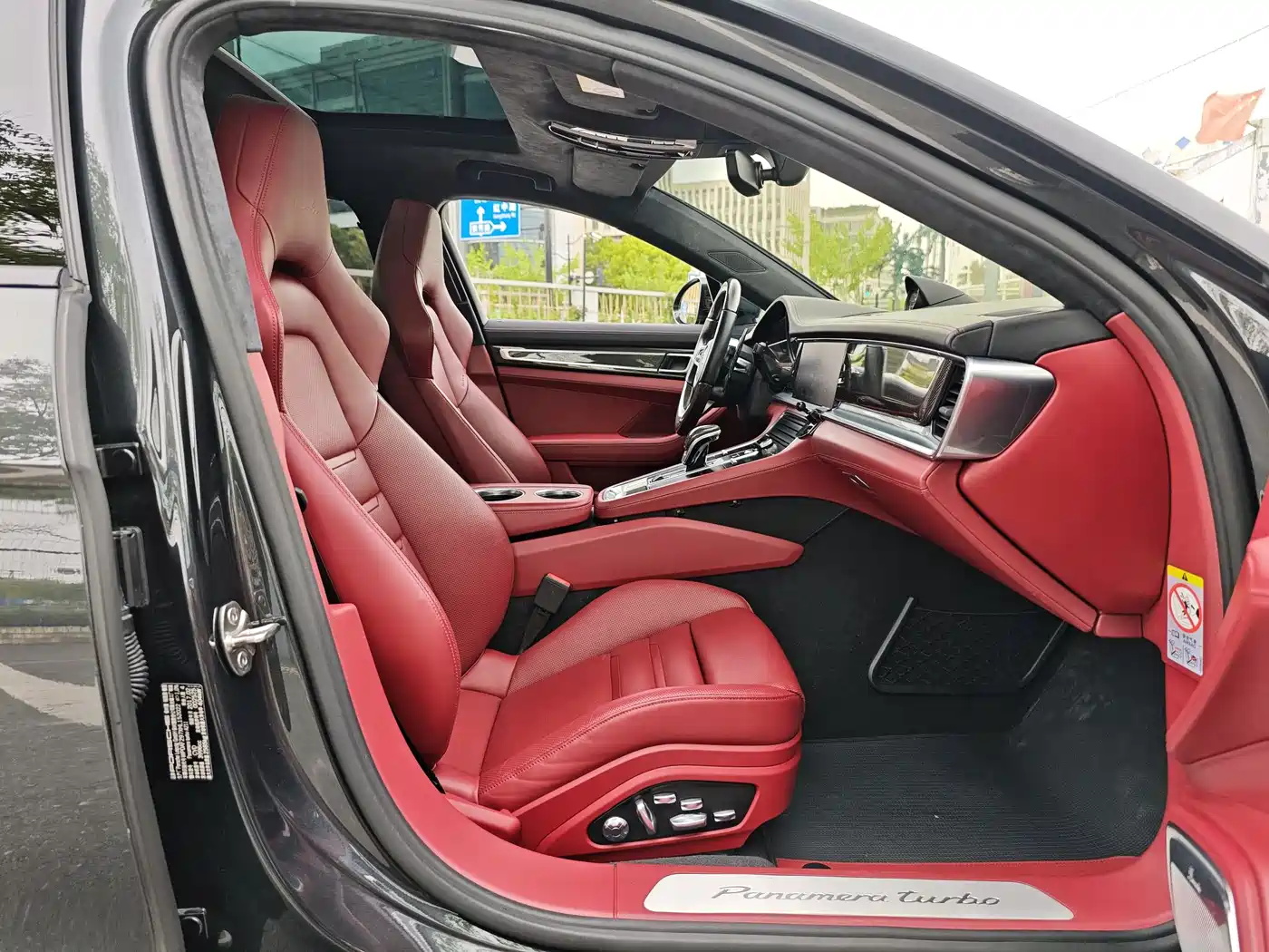 Porsche Panamera 2017 Panamera Turbo 4.0T фото 13