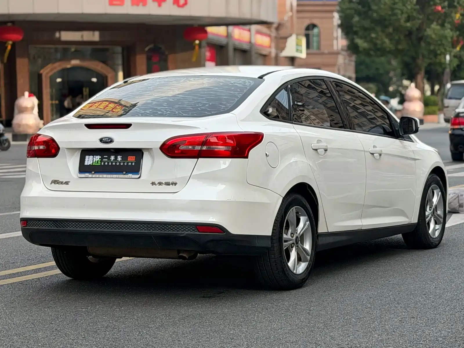 Photo 13 - Ford Focus