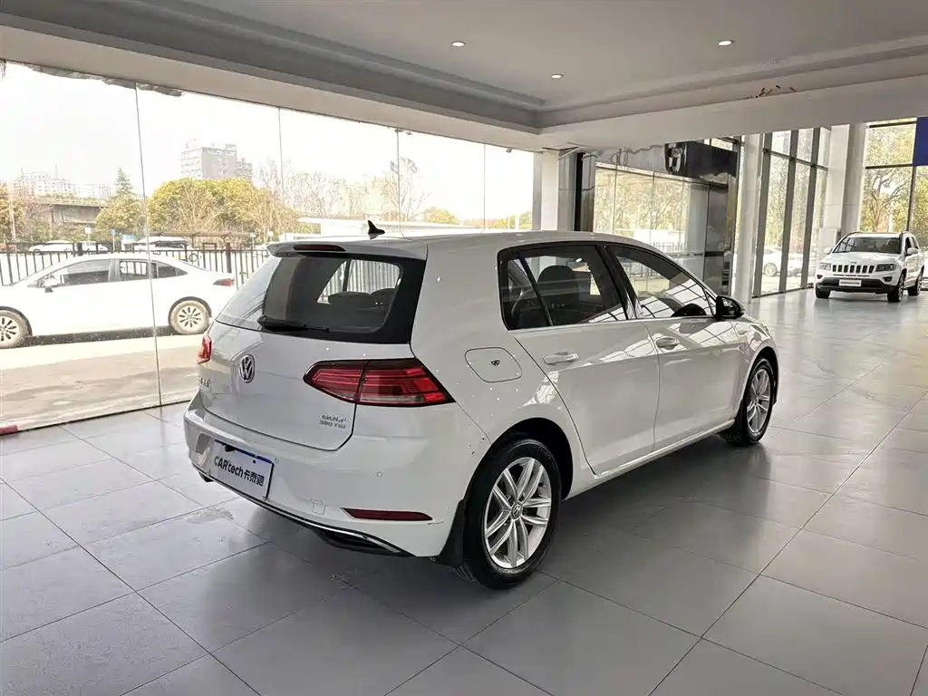 Volkswagen Golf 2019 280TSI DSG Comfort China VI фото 4