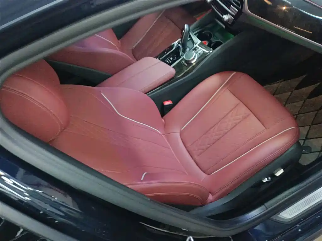 BMW 5 Series 2022 Model Second Facelift 525Li M Sport Package фото 20
