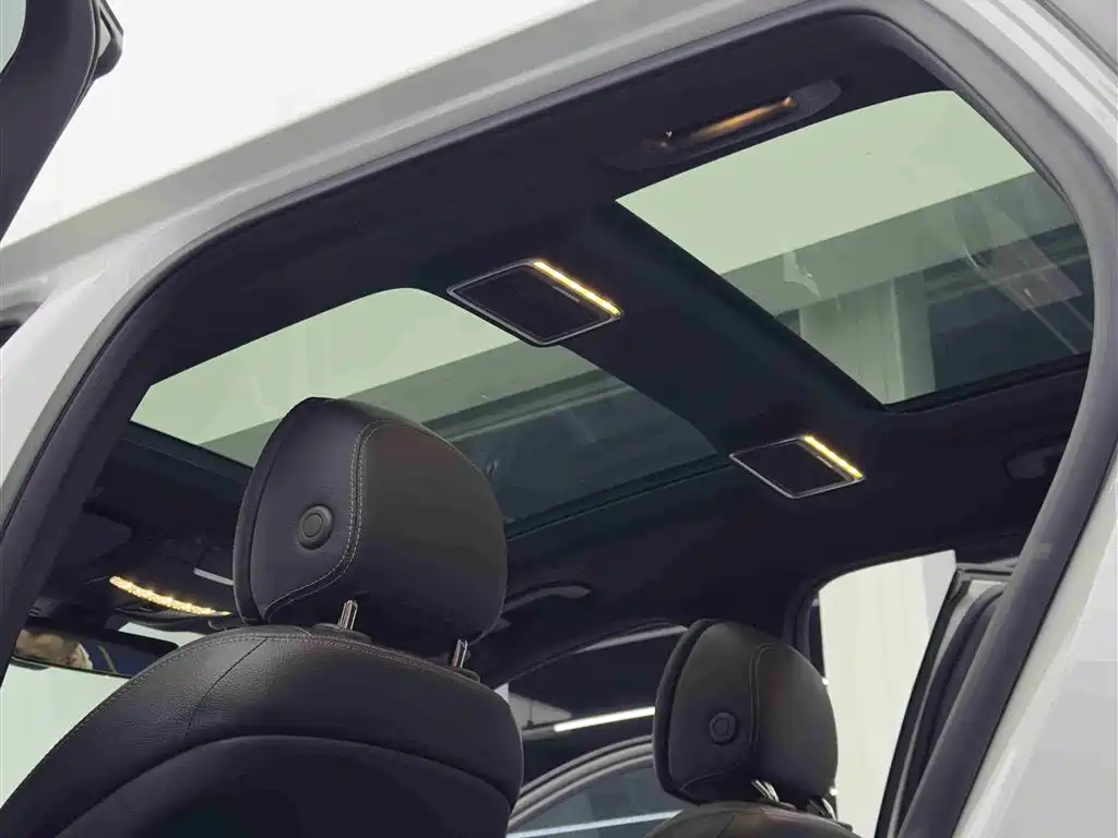 Mercedes-Benz GLC 2021 GLC 260 L 4MATIC Sporty фото 9