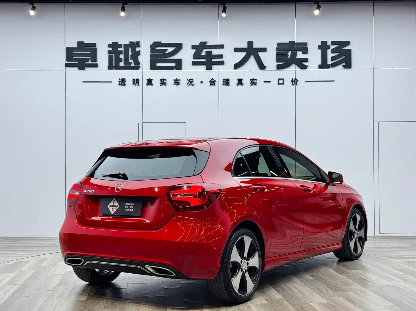 Mercedes-Benz A-Class (Import) 2016 A 200 Fashion фото 19