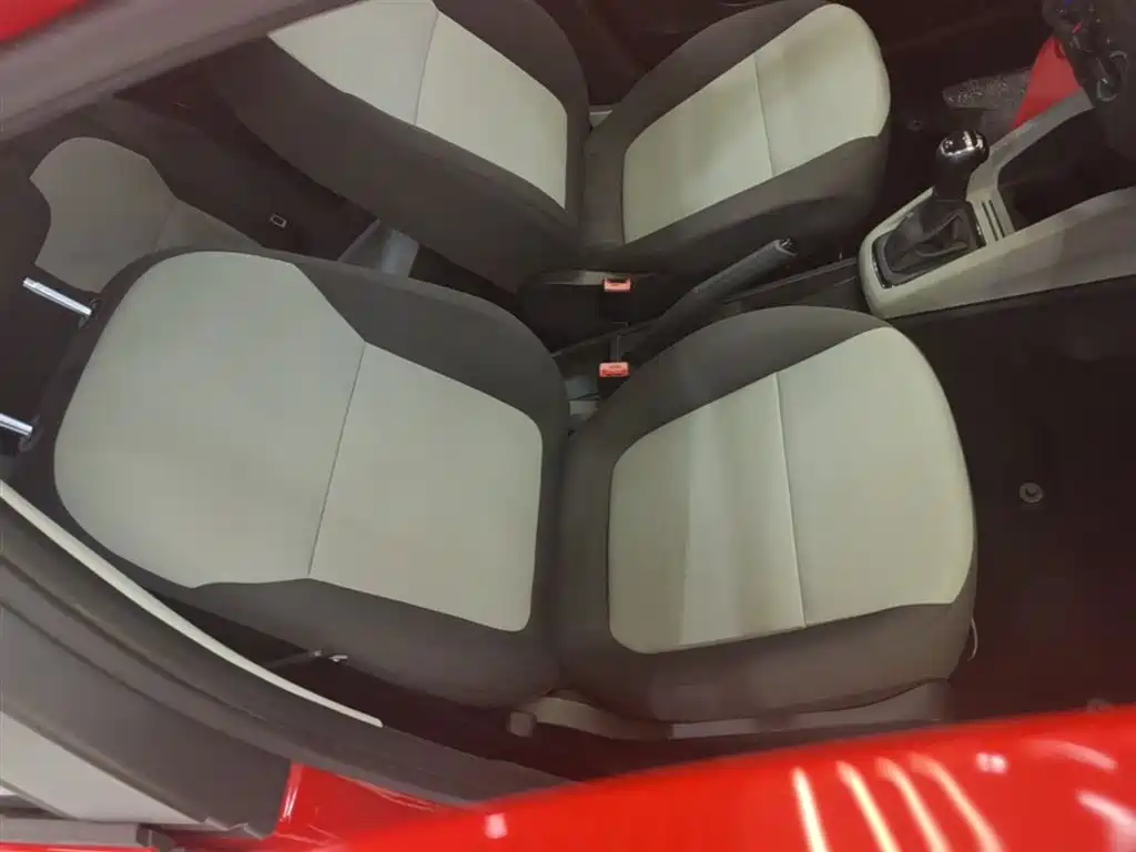 Škoda Fabia 2017 1.4L Auto Car Enjoy Edition фото 25