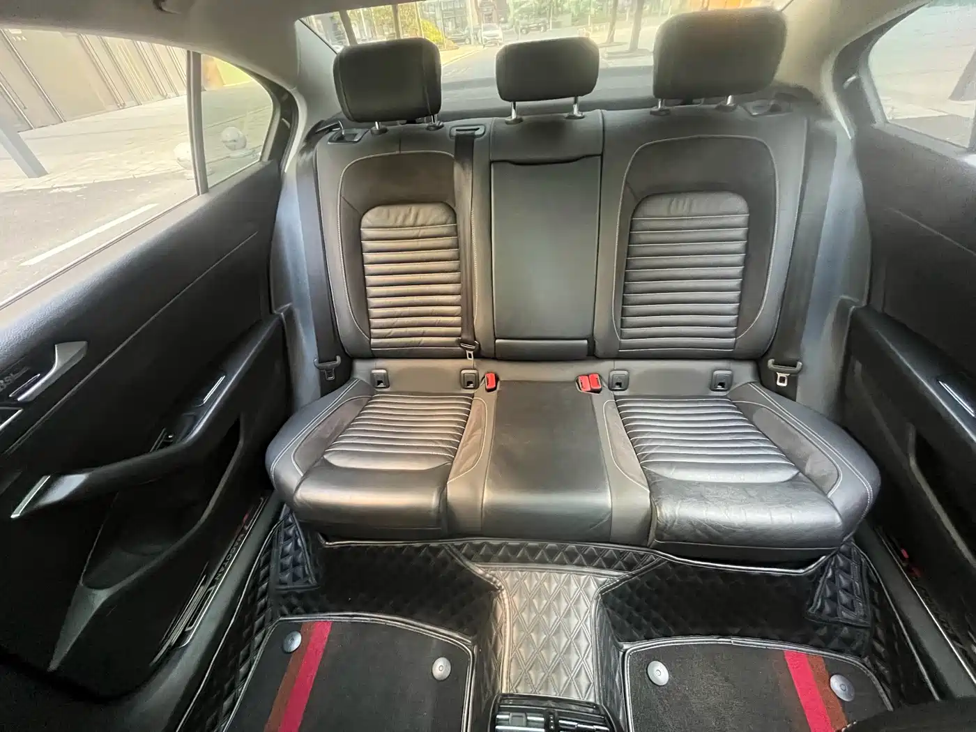 Volkswagen Magotan 2020 330TSI DSG Leading фото 42