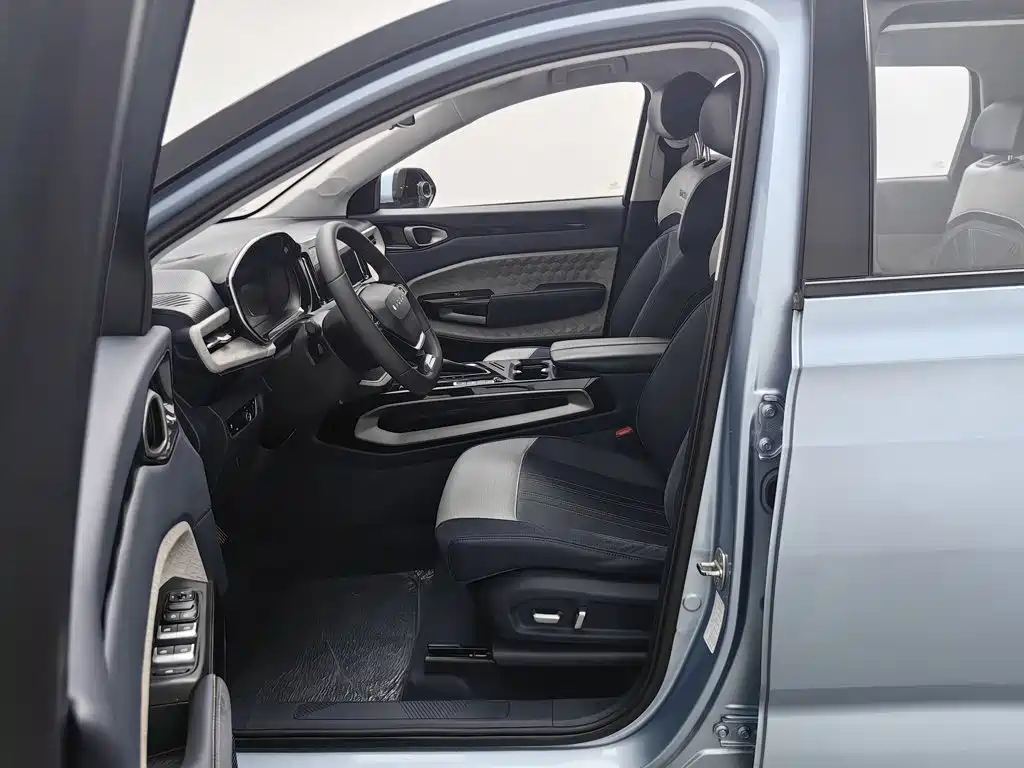 Baojun RM-5 2020 2019 1.5T CVT 24-hour Online Luxury 7-seater