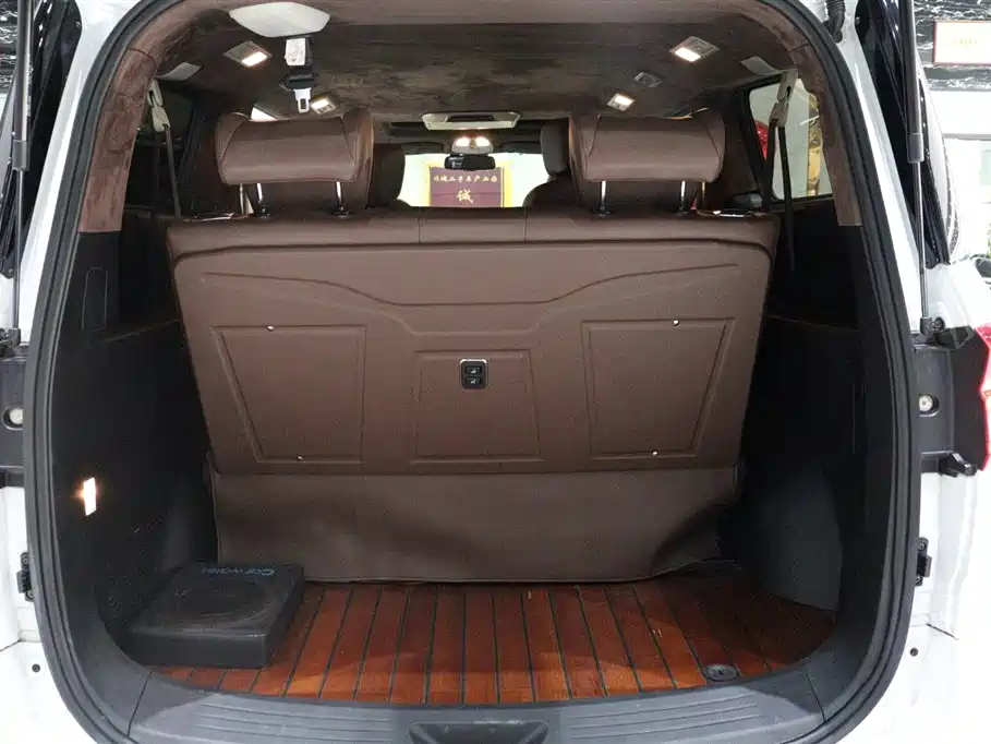 SAIC Maxus Maxus G20 2021 PLUS 2.0T Gasoline Automatic Luxury Edition фото 28