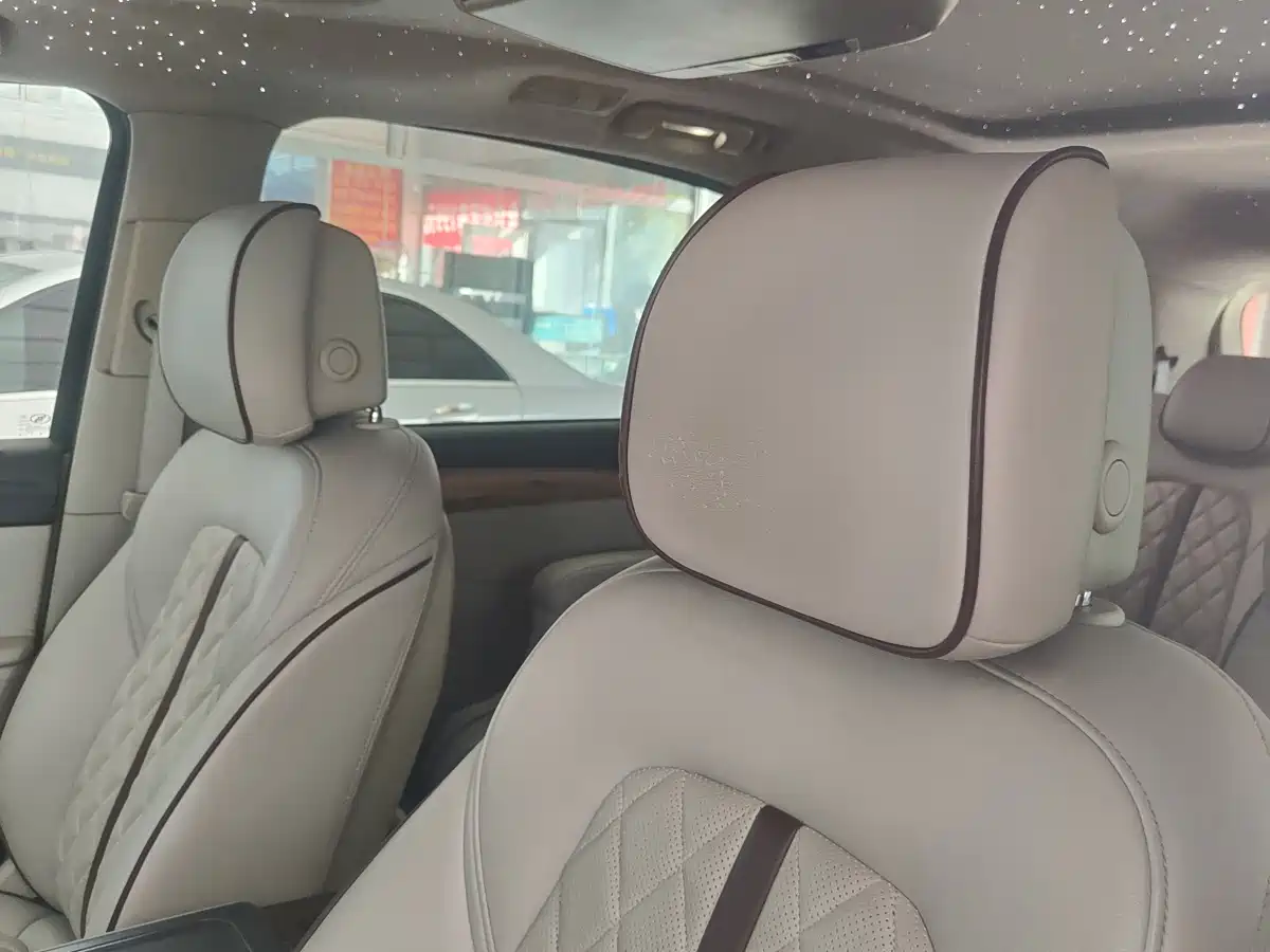 Buick GL8 2018 ES 28T Luxury Type China VI фото 7
