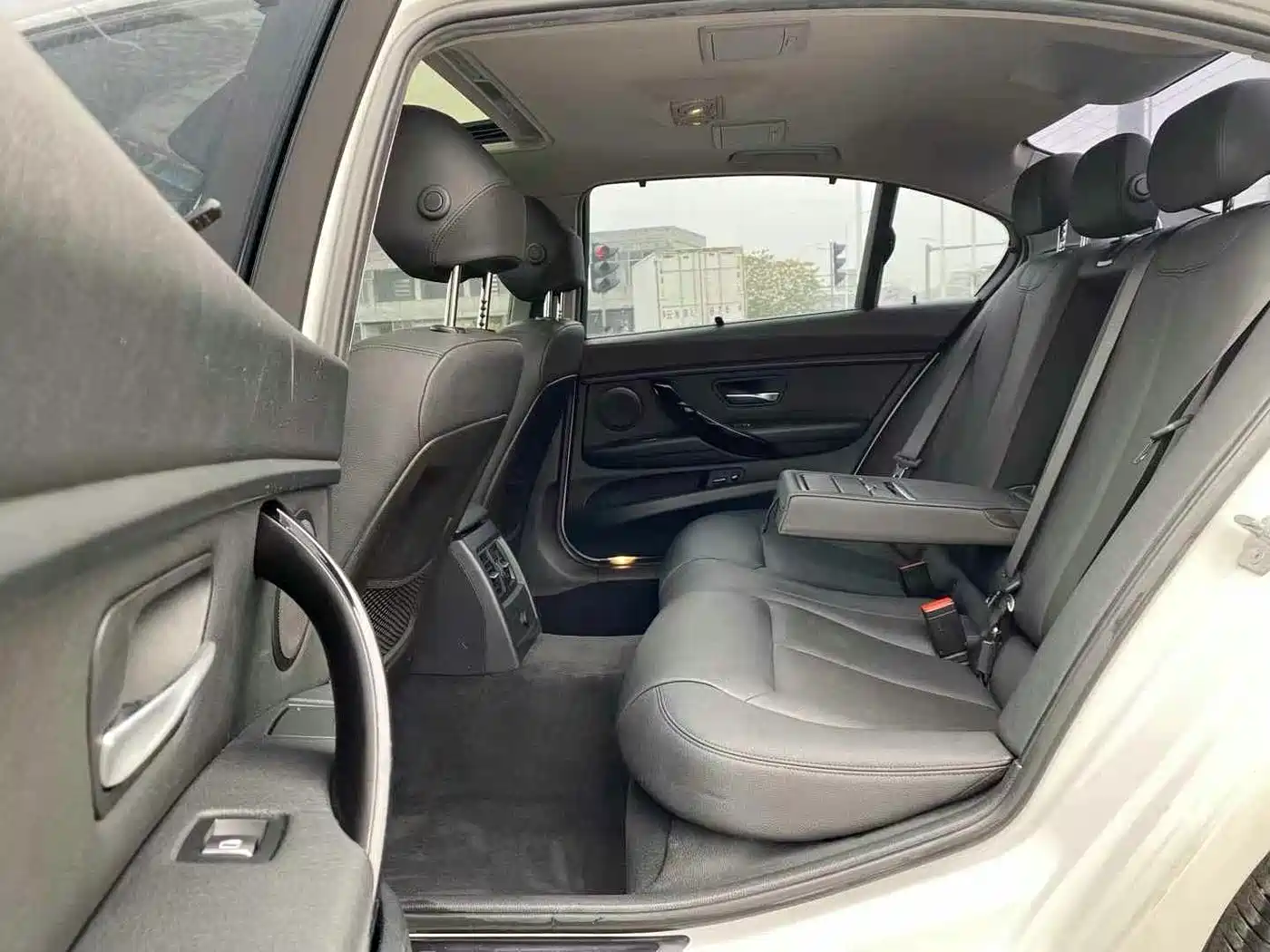 BMW 3 Series 2017 320Li M Sport фото 5