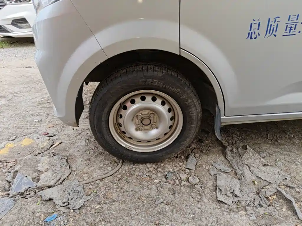 Changan Kuayue Kuayuexing V3 2023 2022 1.5L Gasoline Standard 5-Seater Van JL473QH