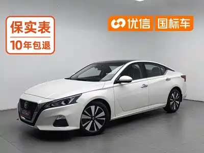 Nissan Teana