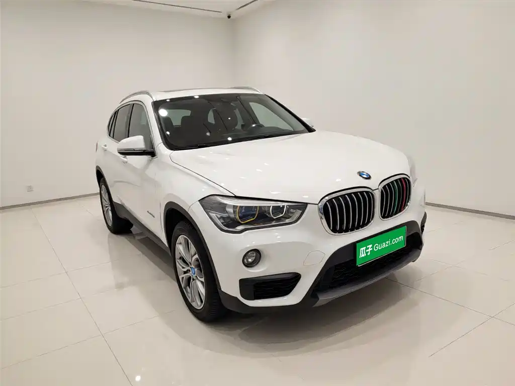 BMW X1 2018 sDrive20Li Leading Model фото 4