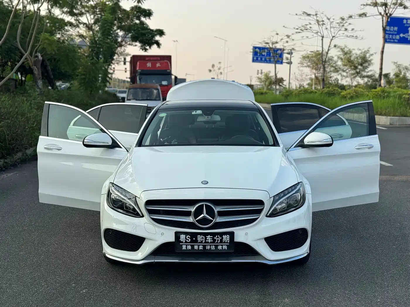 Mercedes-Benz C-Class 2016 2015 Facelift C 200 L Sport
