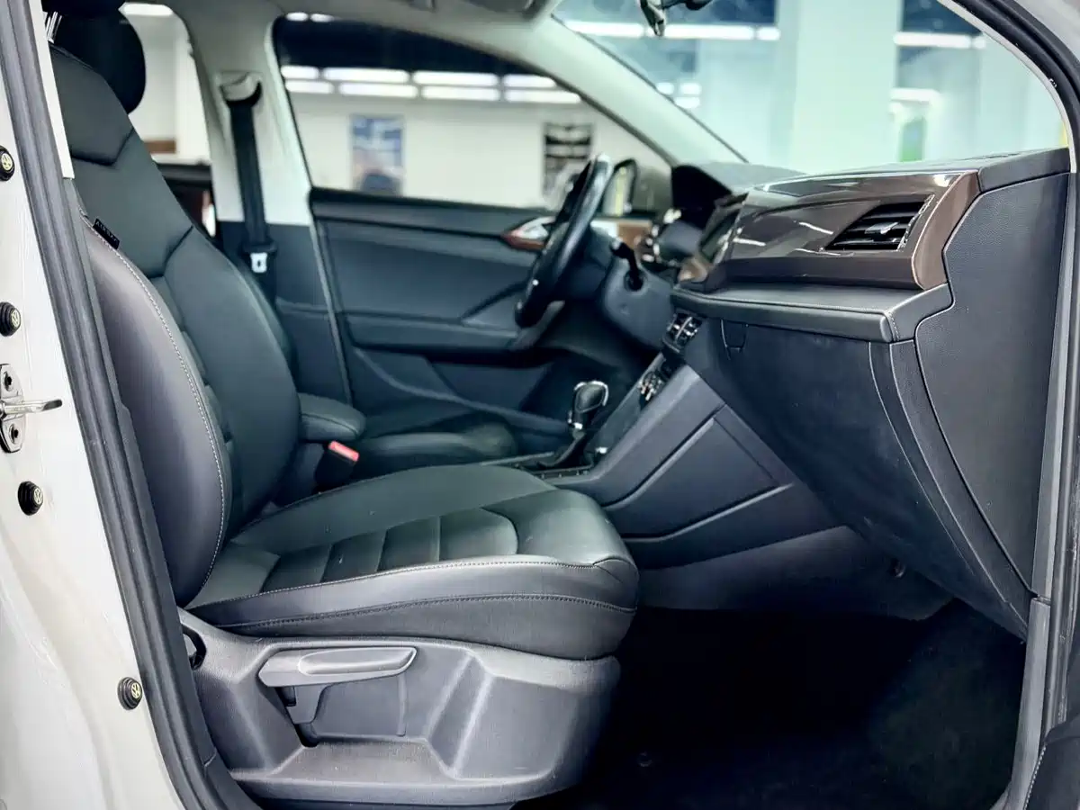 Volkswagen Tharu 2021 Model 280TSI 2WD Comfort Edition фото 22