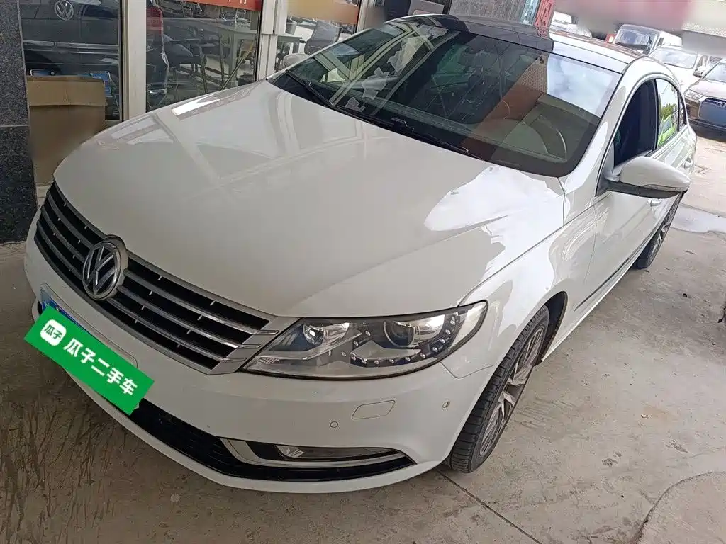 Volkswagen FAW-Volkswagen CC 2016 Model 1.8TSI Luxury фото 2