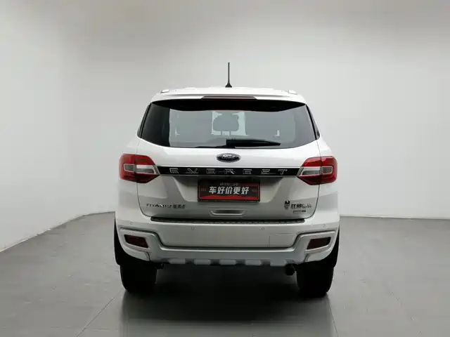 Ford Everest 2019 2.0T Petrol Automatic 4WD Luxury 7-seater — фото 4