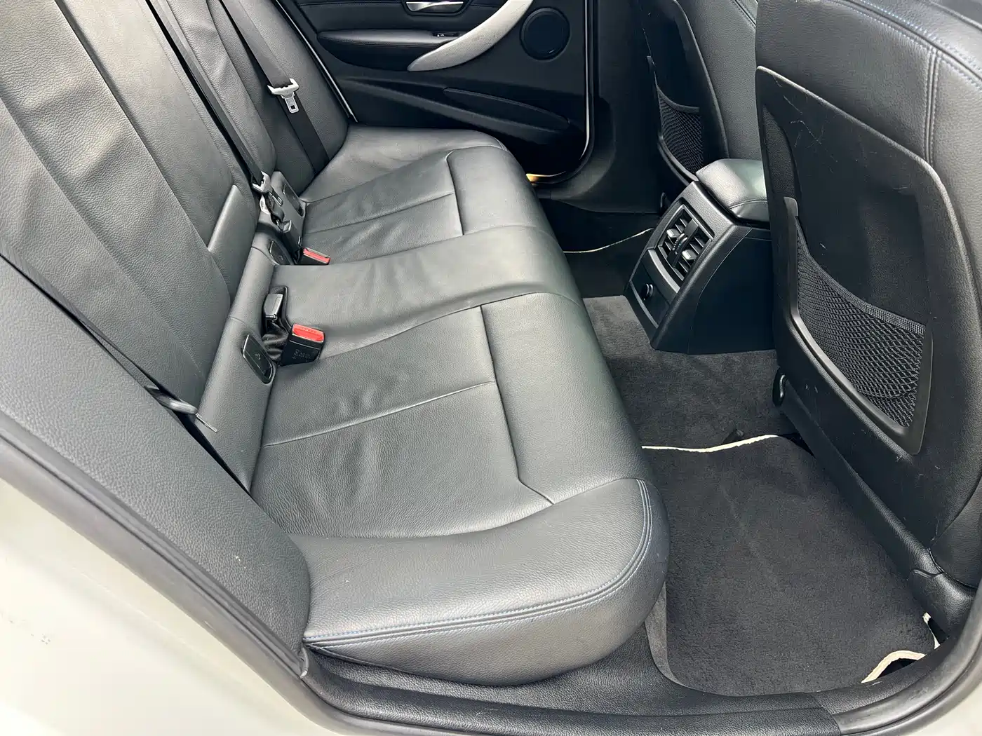 BMW 3 Series 2019 320i M Sport Package фото 10