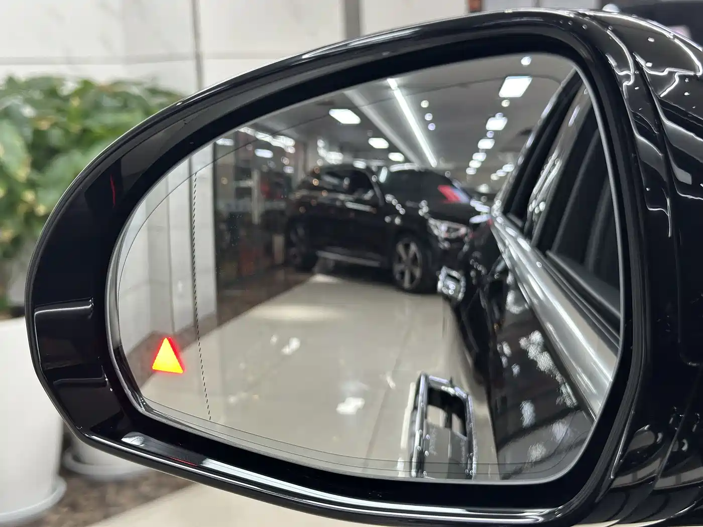 Mercedes-Benz E-Class 2024 Model E 300 L Luxury фото 23