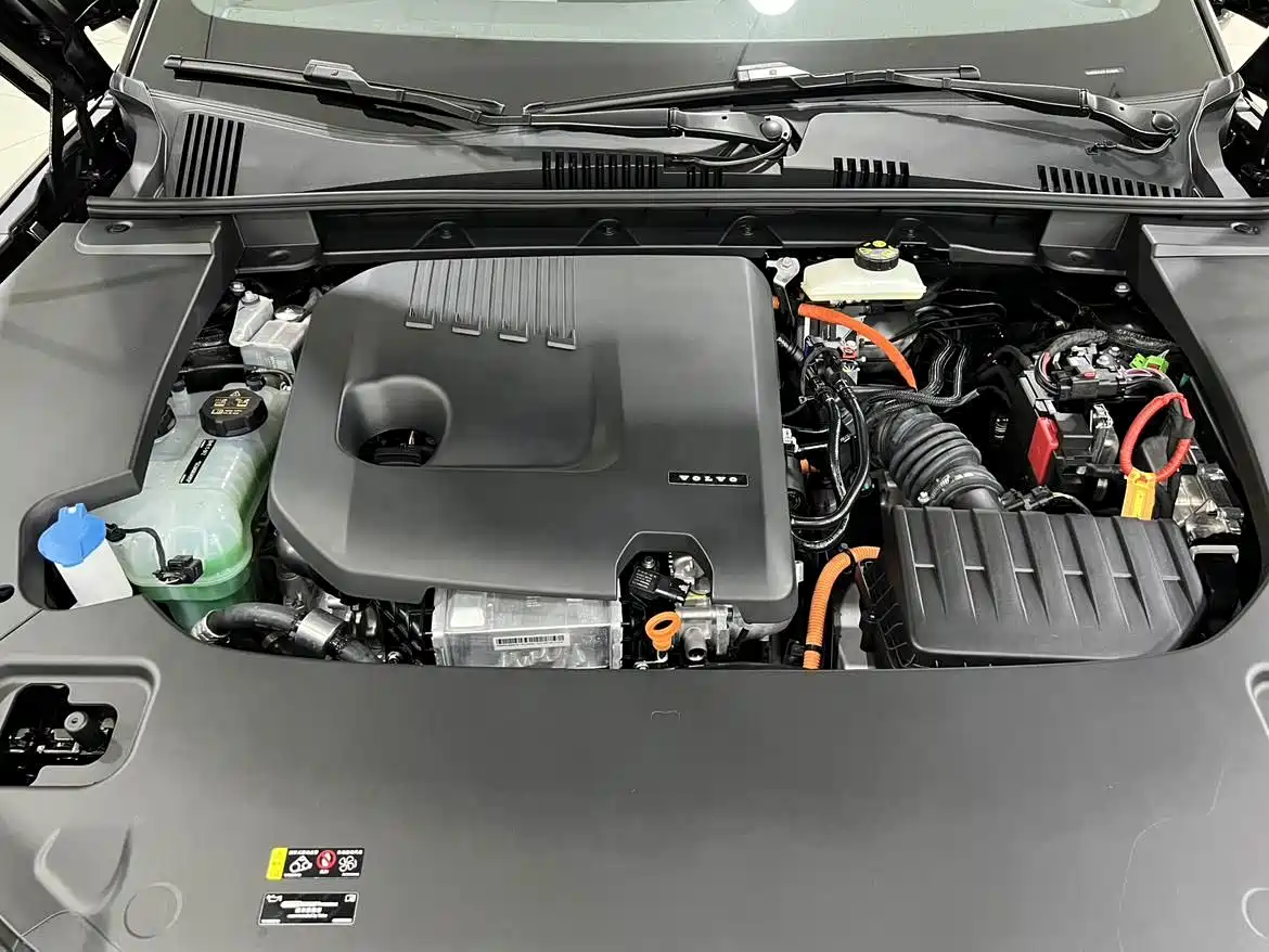 Volvo XC70 Plug-in Hybrid 2026 2026 AWD Extended Range Core