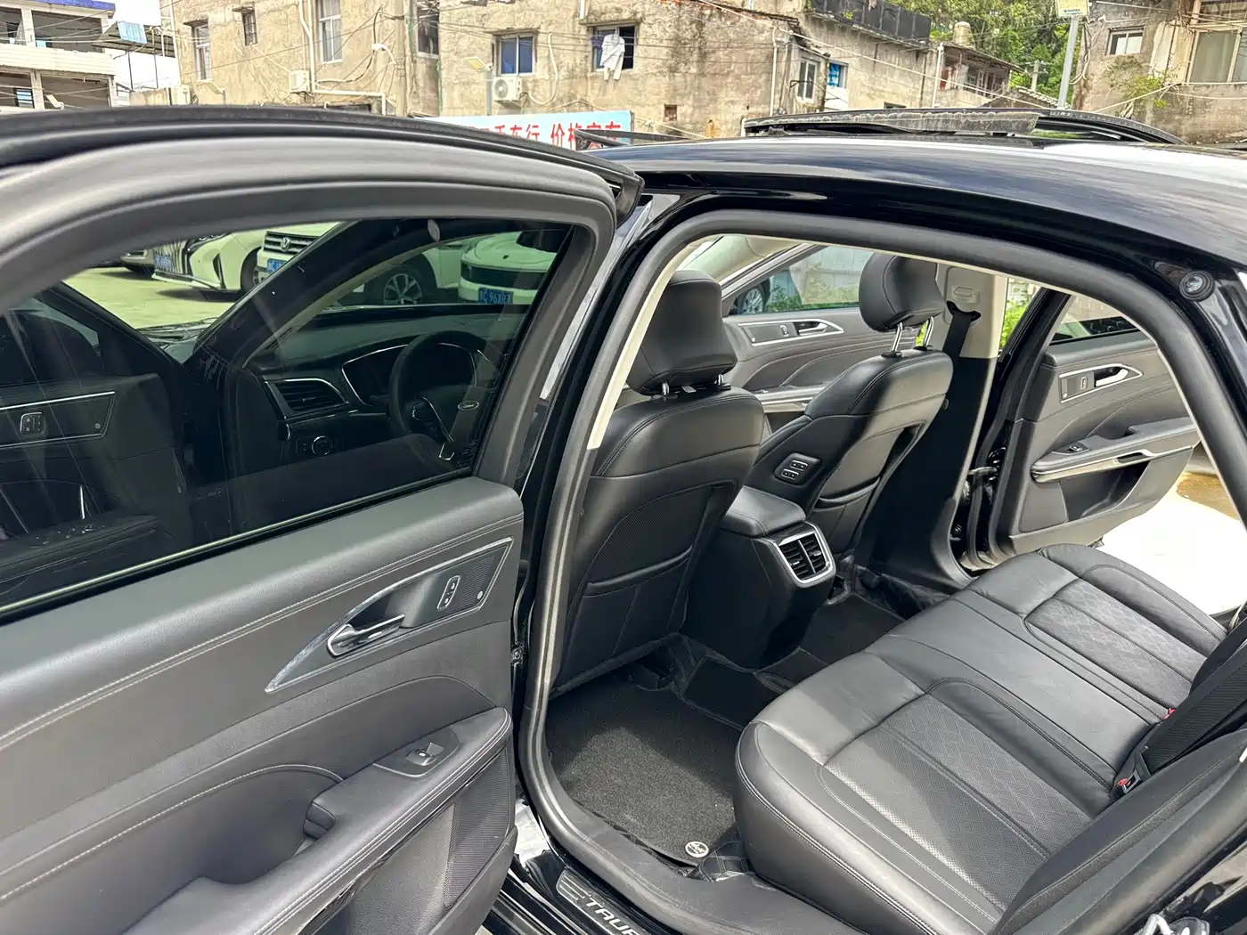 Ford Taurus 2021 2019 EcoBoost 245 Premium Edition