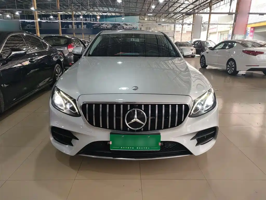 Mercedes-Benz E-Class 2017 E 200 L Sport 4MATIC фото 3