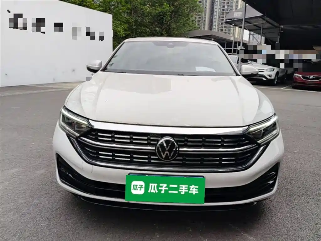Volkswagen Sagitar 2023 300TSI DSG Surpassing Edition фото 3