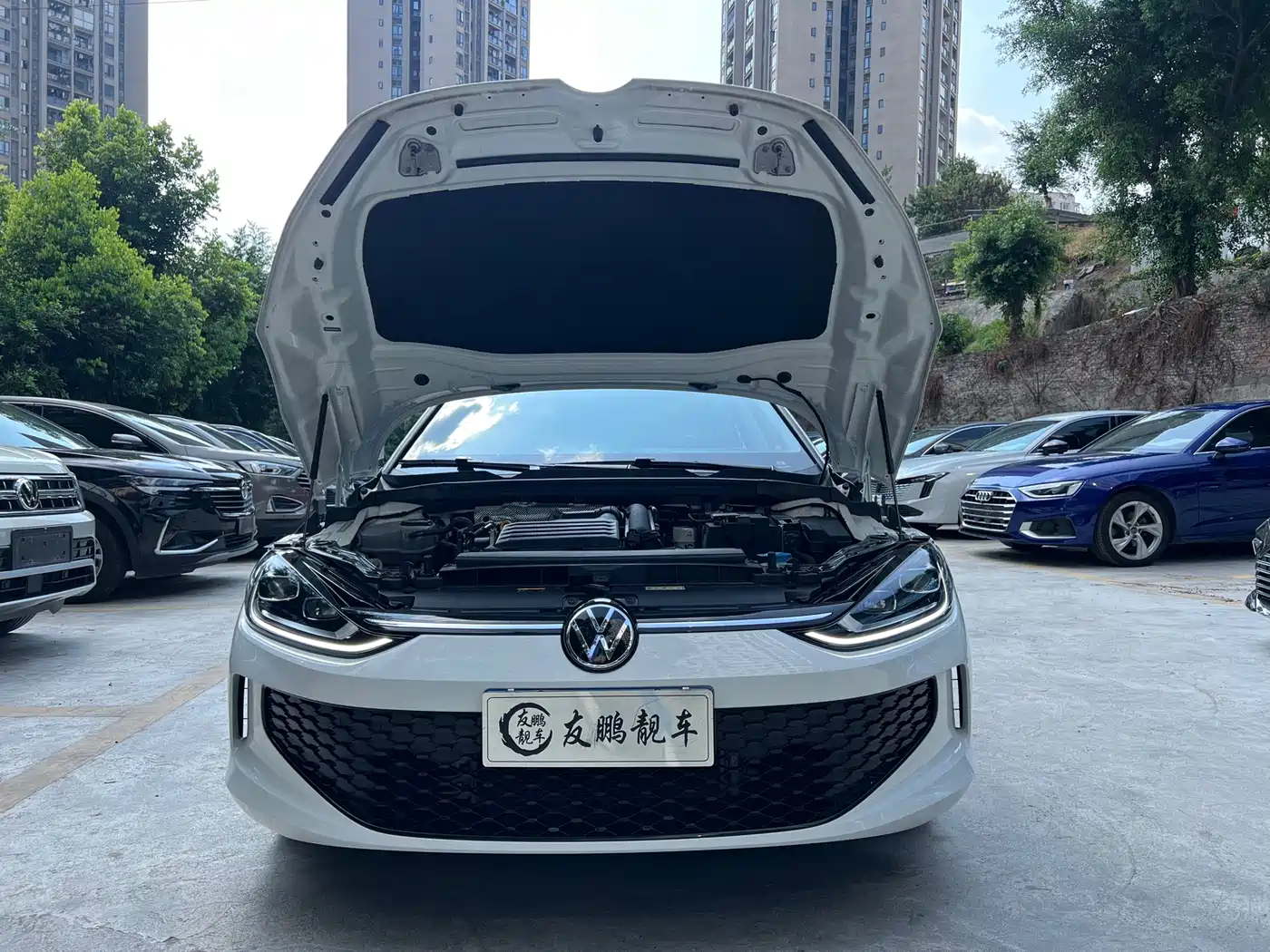 Photo 4 - Volkswagen Lamando