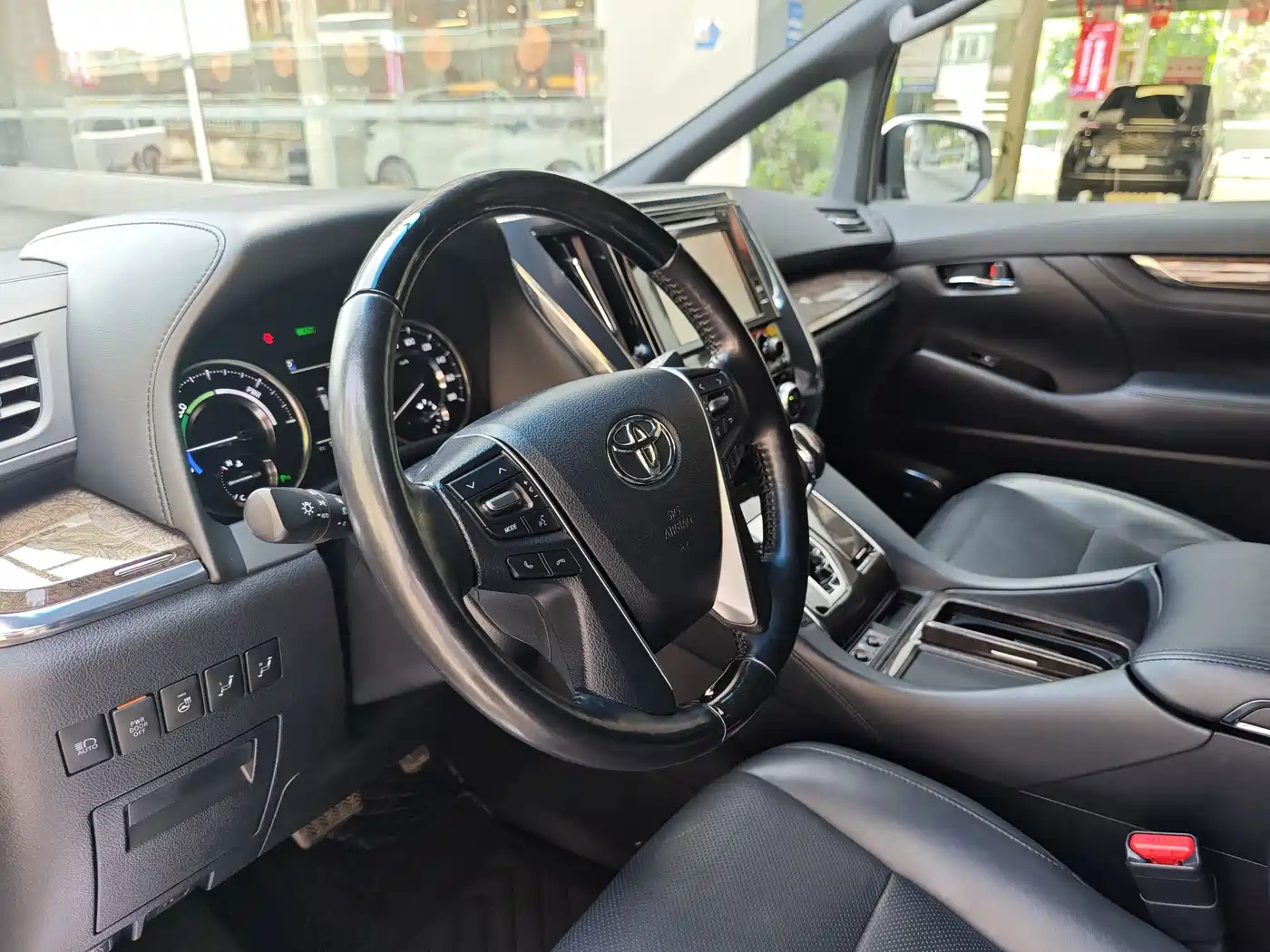 Toyota Alphard 2020 Hybrid 2.5L Premium Edition фото 14