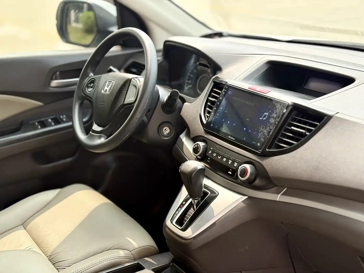 Honda CR-V 2012 2.0L 2WD Urban Edition фото 10
