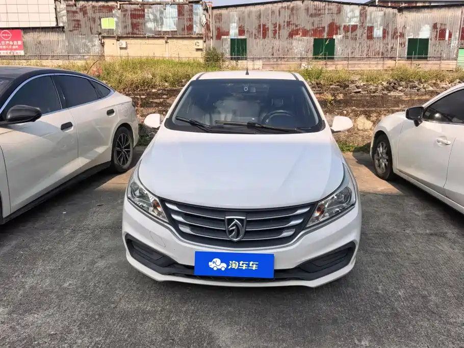 Baojun 310 2017 2016 1.2L Manual Comfort Model