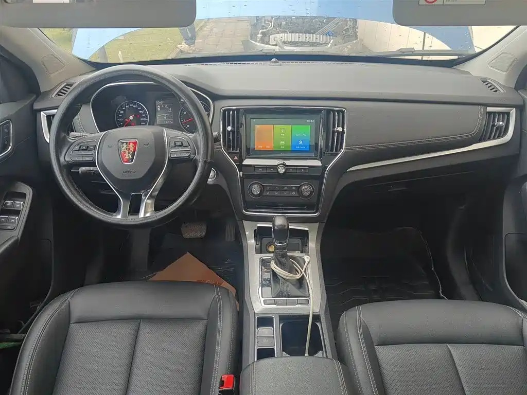 Фото 6 - Roewe RX5